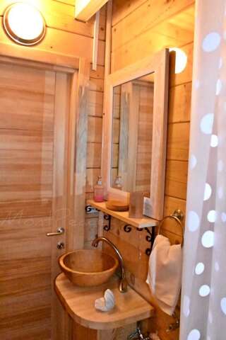 Лоджи Mountain Lodge Mont Peace Колашин Апартаменты с видом на сад-11